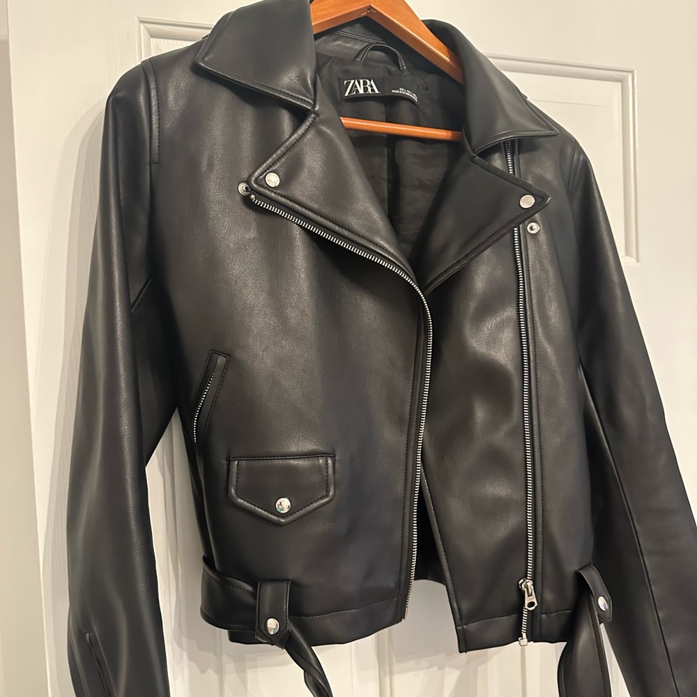 ZARA LEATHER JACKET